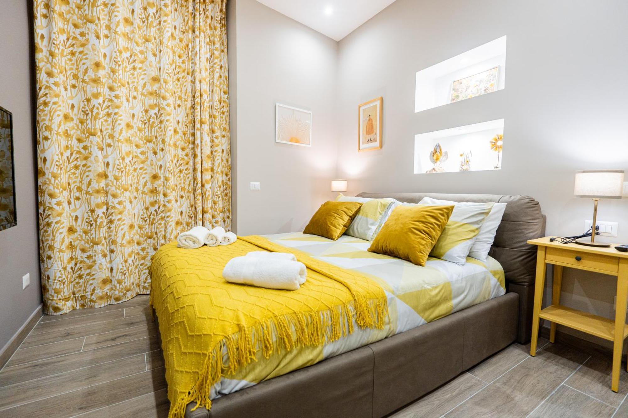 La Casa Di Bianca - Modern Suites Near Plebiscito Napoli Eksteriør bilde