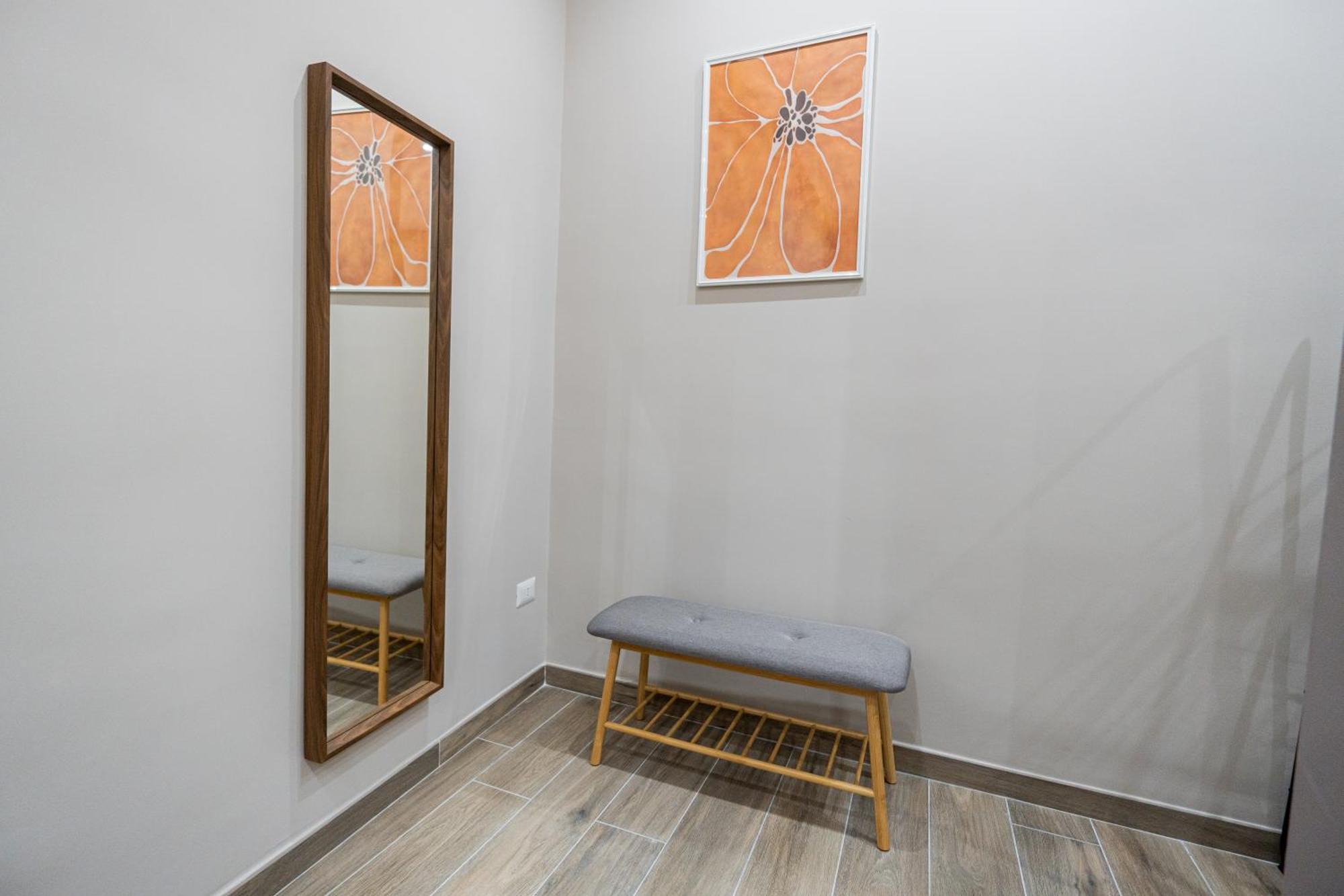 La Casa Di Bianca - Modern Suites Near Plebiscito Napoli Eksteriør bilde