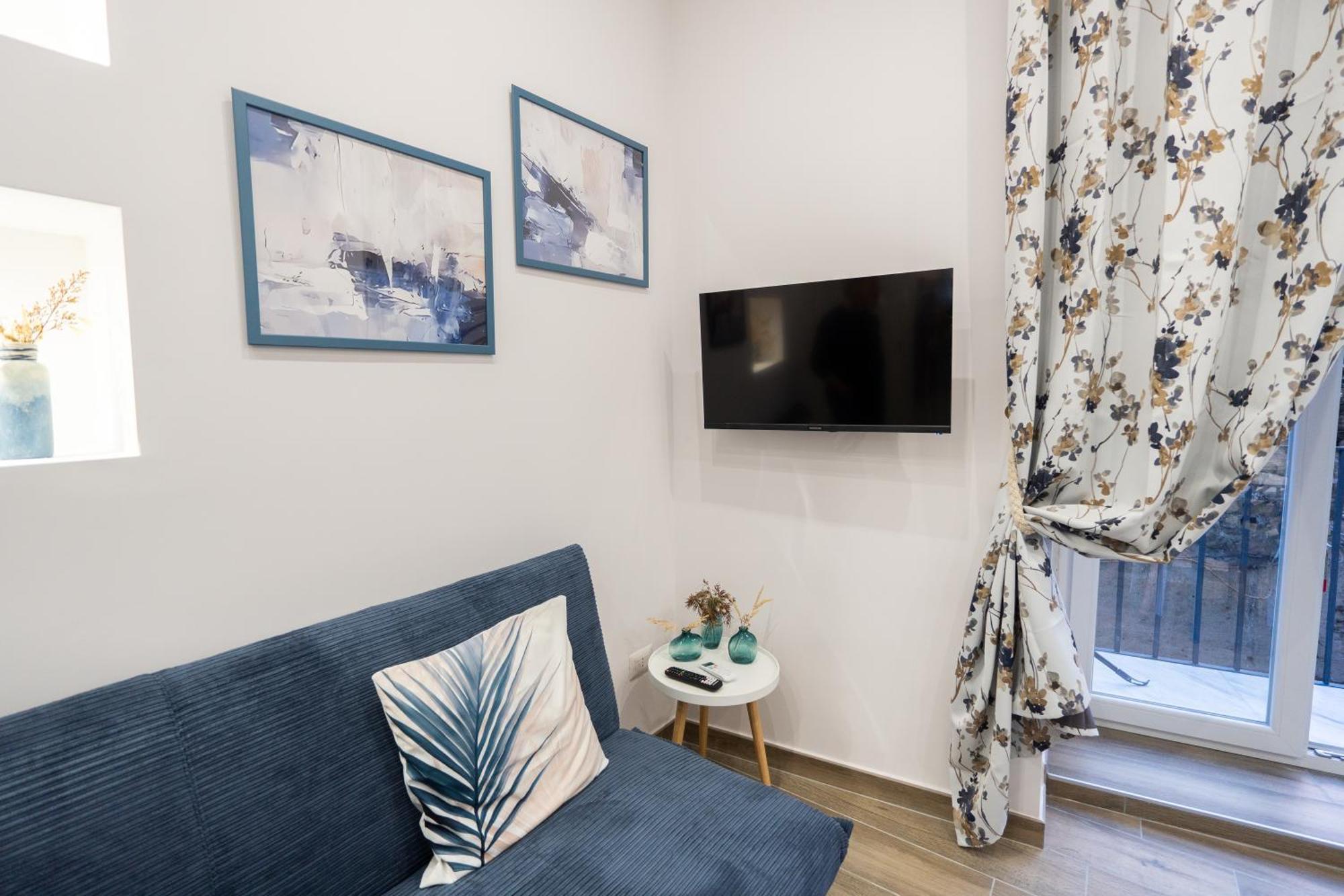 La Casa Di Bianca - Modern Suites Near Plebiscito Napoli Eksteriør bilde