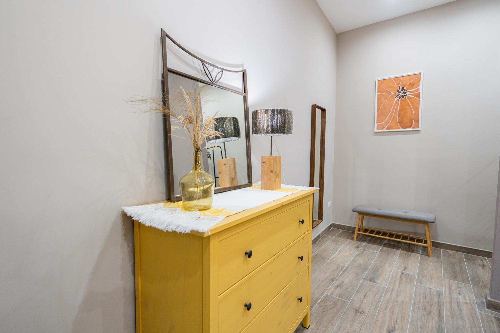 La Casa Di Bianca - Modern Suites Near Plebiscito Napoli Eksteriør bilde
